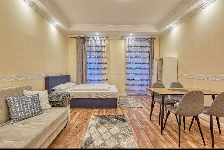 Lovely Airbnb Near Schoenbrunn Viena Exterior foto